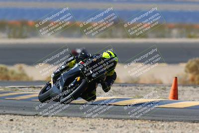 media/Apr-10-2022-SoCal Trackdays (Sun) [[f104b12566]]/Turn 14 (10am)/